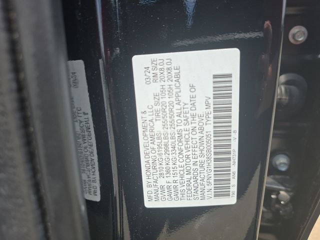 Used 2025 Crystal Black Pearl Honda Sport image 35