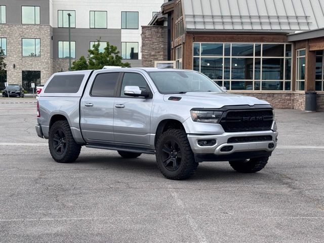2020 RAM 1500 Big Horn/Lone Star 4x4 Crew Cab 5'7's photo