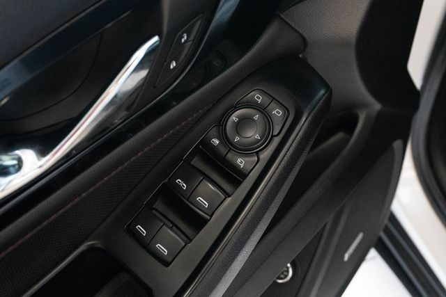 2023 Chevrolet Traverse RS - Photo 19