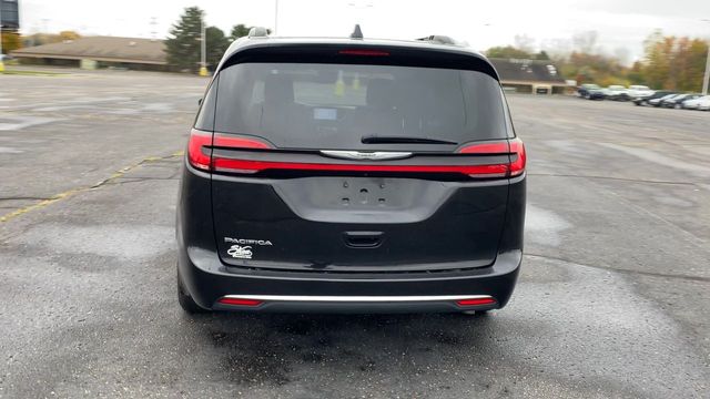 2022 Chrysler Pacifica Touring L 7