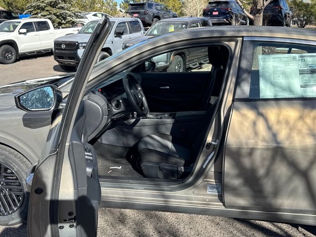 2026 Nissan Sentra SV - Photo 9
