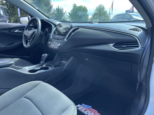 Used 2019 Chevrolet Malibu For Sale in New Hudson, MI