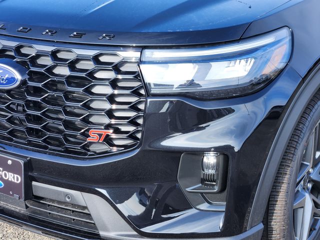 2026 Ford Explorer ST photo 2