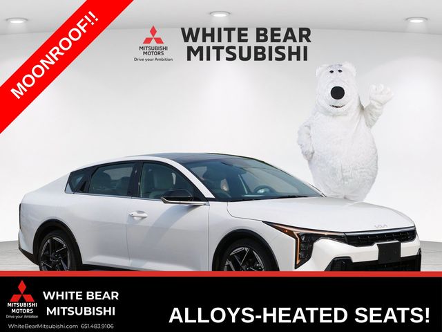 Snow White Pearl 2026 Kia K4 Sedan Front-Wheel Drive Continuously Variable Transmission