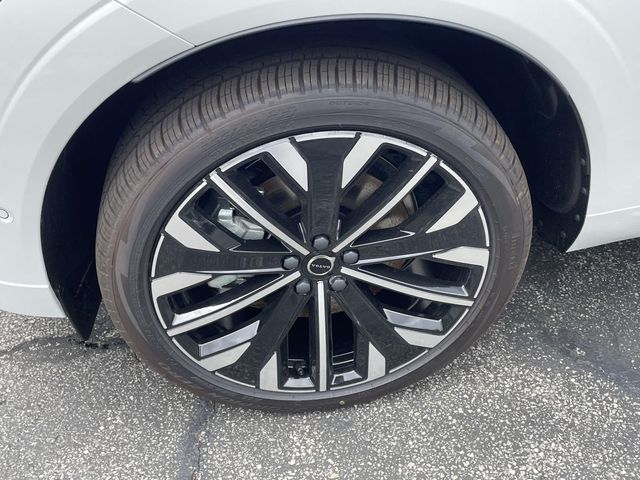 New 2026 White Volvo T8 Ultra image 12