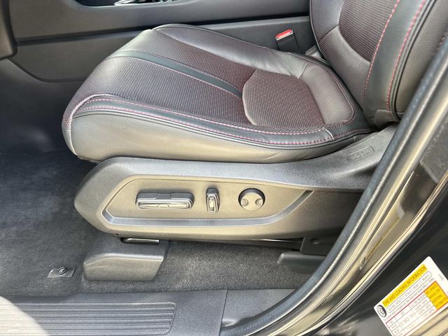 Used 2025  Honda Black Edition image 17