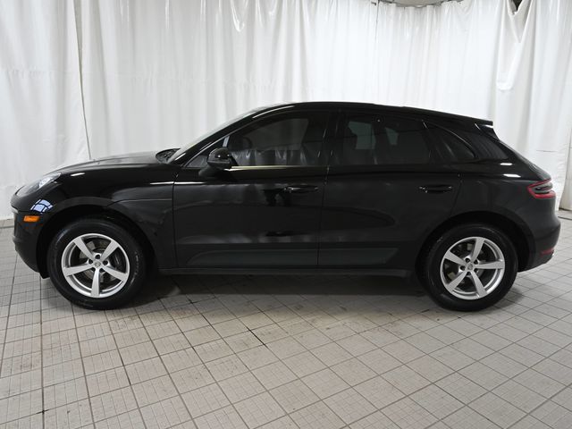 Used 2018 Black Porsche Base image 9
