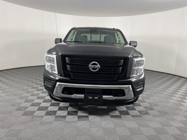 2021 Nissan Titan SV 3