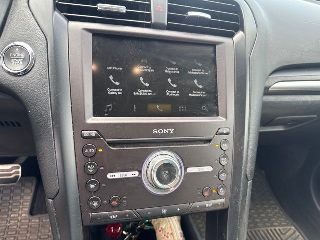 Used 2017  Ford Titanium image 7