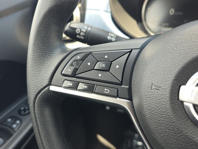 2025 Nissan Versa 1.6 SV:B02429
