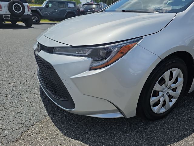 Used 2022 Silver Toyota LE image 31