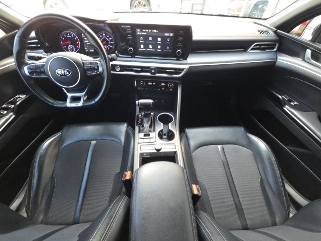 2021 Kia K5 GT-Line:B02116A