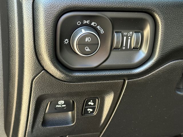 Used 2020 Black Ram Laramie image 22