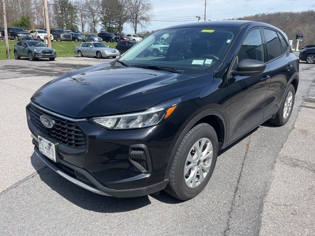 Used 2025 Black Ford Active image 10