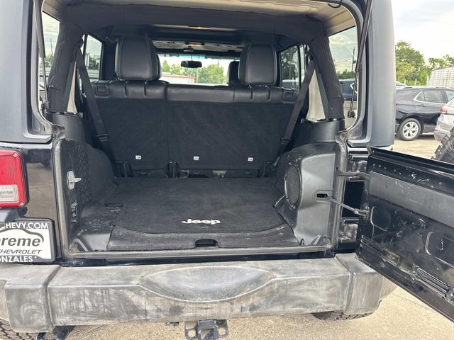 2014 Jeep Wrangler Unlimited Rubicon - 9