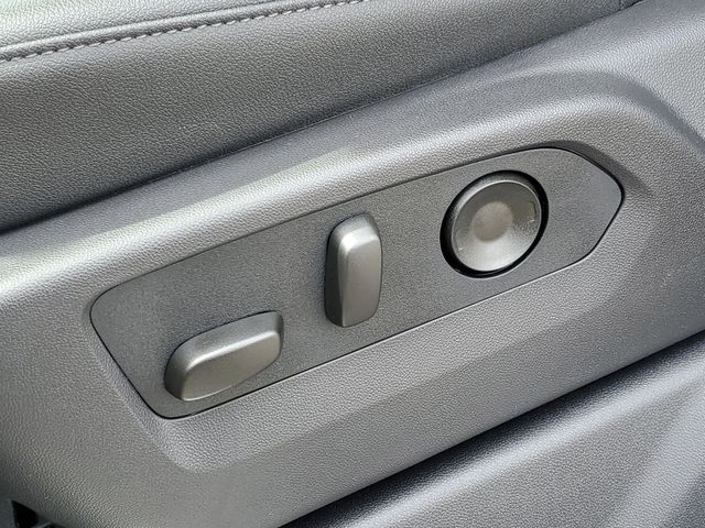 New 2026 Chevrolet Silverado 3500 LT Crew Cab for sale #T1208120 - photo 6