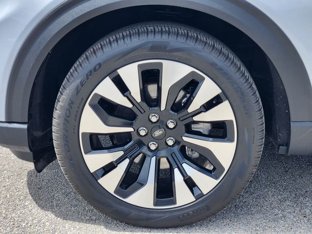 Used 2025 Ford Explorer SUV