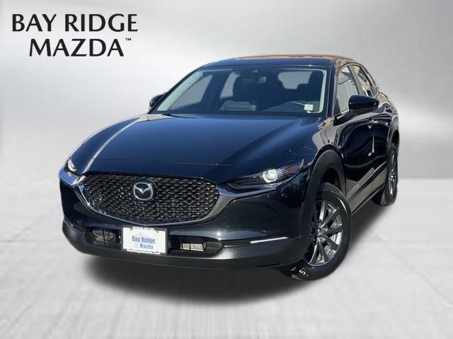 2023 Mazda CX-30 S's photo