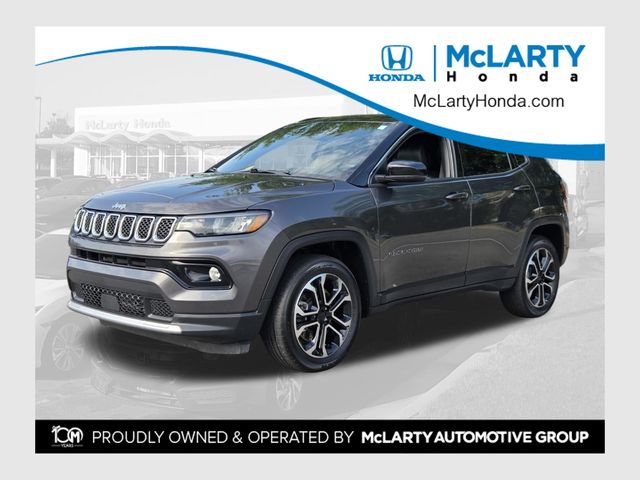 Baltic Gray Metallic Clearcoat 2024 Jeep Compass SUV / Crossover Four-Wheel Drive 8-Speed Automatic
