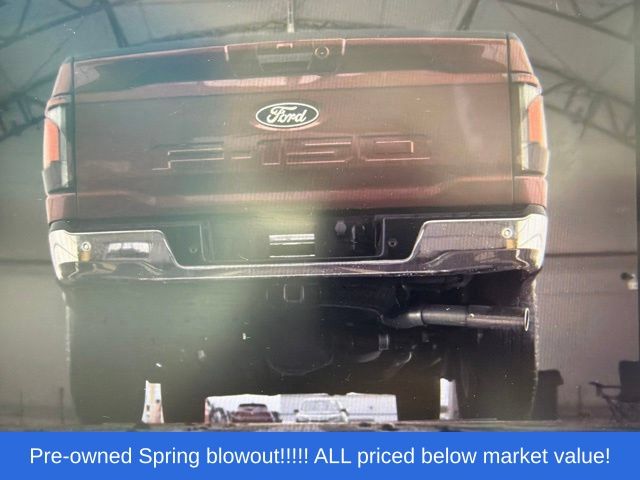 Used 2024 Red Metallic Ford Lariat image 13