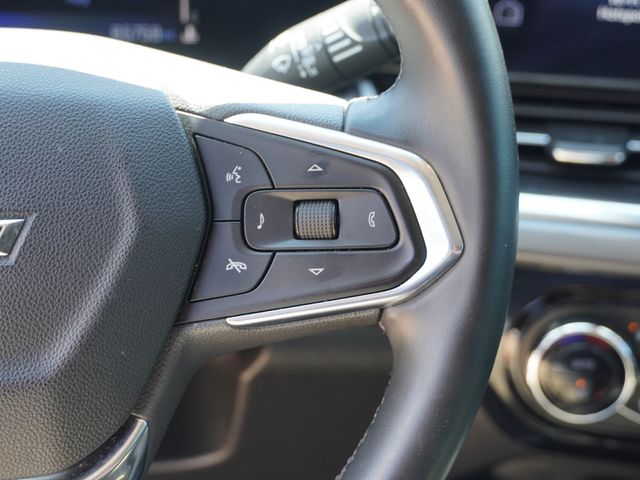 Used 2024 Chevrolet Trax SUV