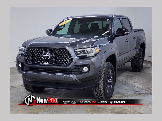 Magnetic Gray Metallic 2022 Toyota Tacoma Pickup Truck Four-Wheel Drive 6-Speed Automatic