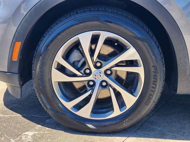 2022 Buick Envision Essence - 9