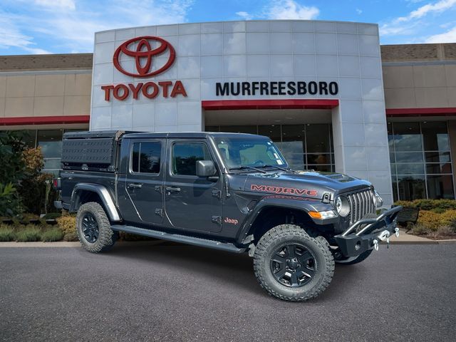 Crystal Metallic 2023 Jeep Gladiator Pickup Truck Four-Wheel Drive 8-Speed Automatic