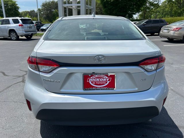 2024 Toyota Corolla LE - Photo 8