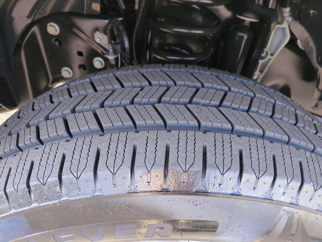 Used 2022 Black Ford King Ranch image 11