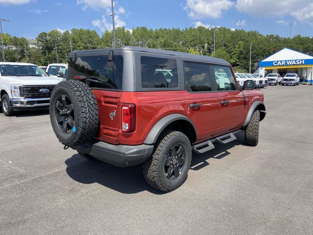 2024 Ford Bronco Black Diamond 3