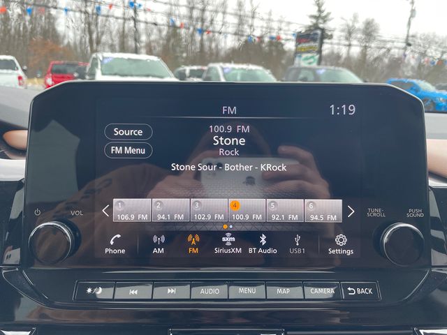 2023 Nissan Pathfinder Platinum - Pearl White Tricoat exterior view 16