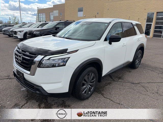2023 Nissan Pathfinder S