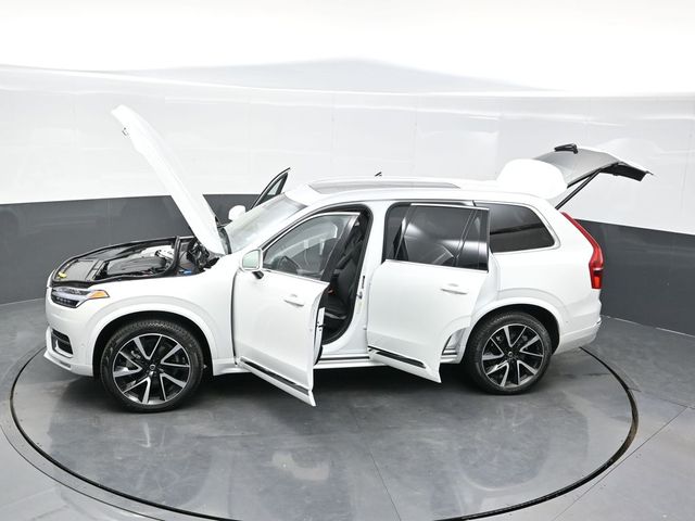 2024 Volvo XC90 B5 Plus photo