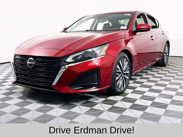 Used 2023 Nissan Altima Sedan