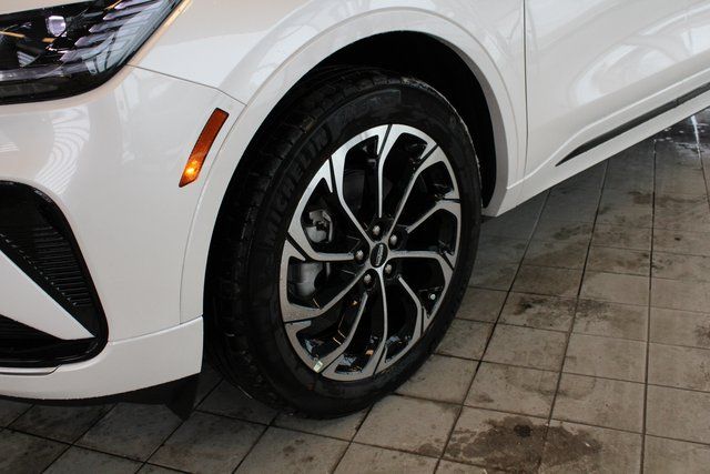 New 2026 White Lincoln Reserve image 28