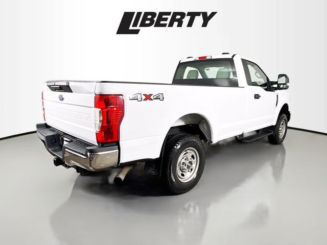 2022 Ford F-350SD XL photo