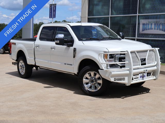 White Metallic 2022 Ford F-250 Super Duty Platinum Crew Cab 4WD Pickup Truck Four-Wheel Drive Automatic