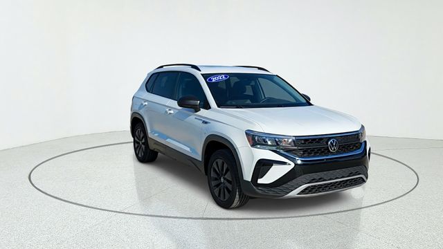  2022 Volkswagen Taos S FWD   