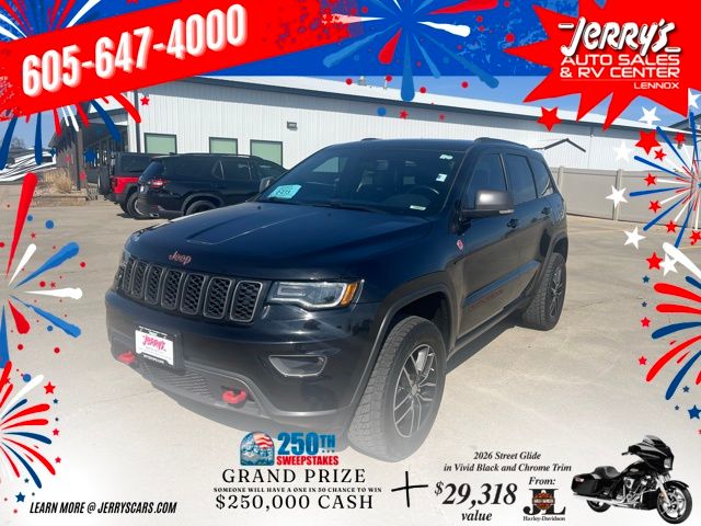 Diamond Black Crystal Pearlcoat 2019 Jeep Grand Cherokee Trailhawk 4WD SUV / Crossover Four-Wheel Drive 8-Speed Automatic