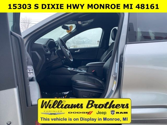 2024 Ford Escape ST-Line - Silver Metallic exterior view 11