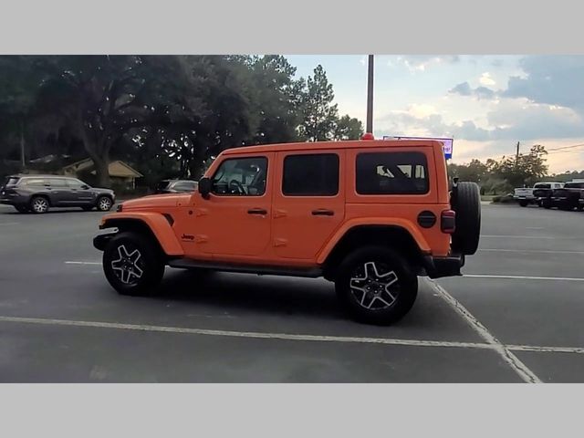 2025 Jeep Wrangler 4-Door Sahara 4x4