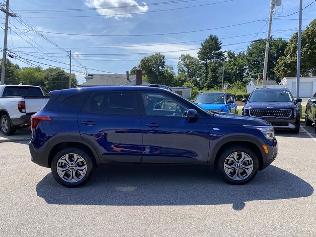 Used 2025 Kia Seltos SUV
