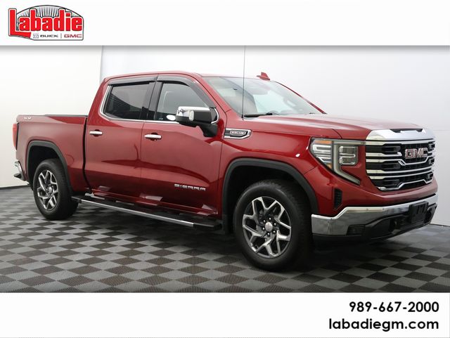 2022 GMC Sierra 1500 SLT Crew Cab 4WD