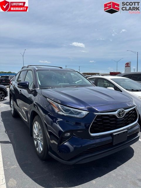 2021 Toyota Highlander Limited