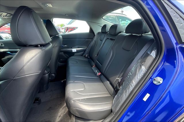 2025 Hyundai Elantra Hybrid Limited photo