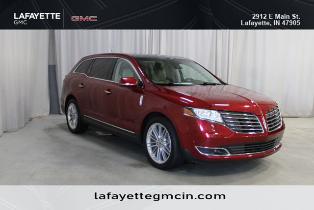 Ruby Red Metallic 2018 Lincoln MKT Reserve AWD SUV / Crossover All-Wheel Drive 6-Speed Automatic