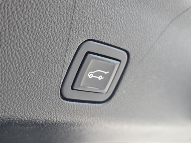 2022 GMC Yukon XL Denali:45449A