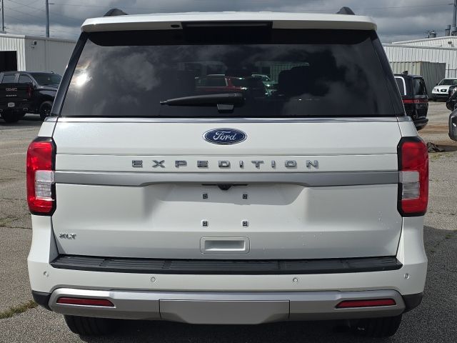 2024 Ford Expedition XLT:B02482
