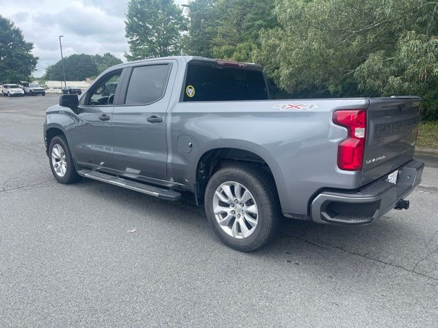 Used 2020 Gray Chevrolet Custom image 3